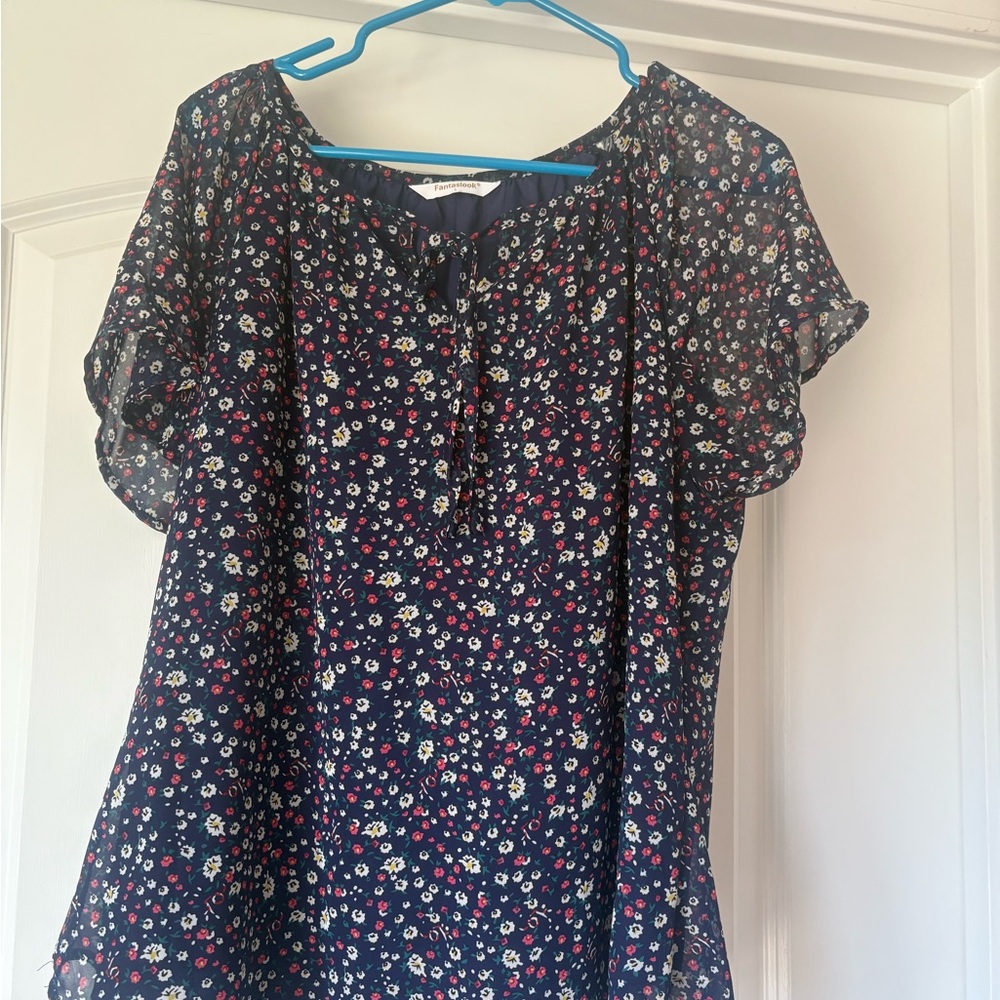 Fantaslook Floral Navy Blouse